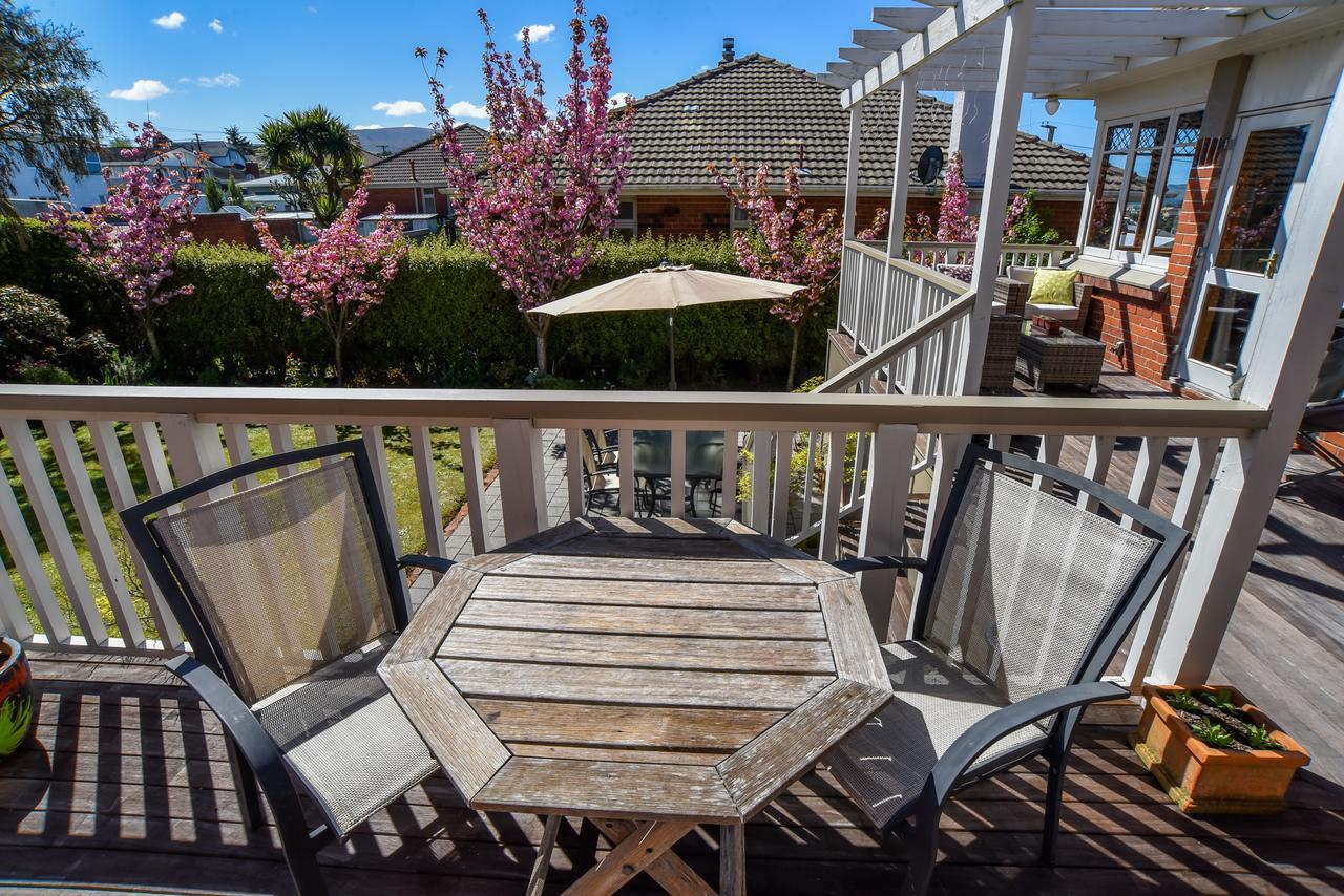 Sunny Mornington 2 Bedroom Guest Suite ديوندين المظهر الخارجي الصورة
